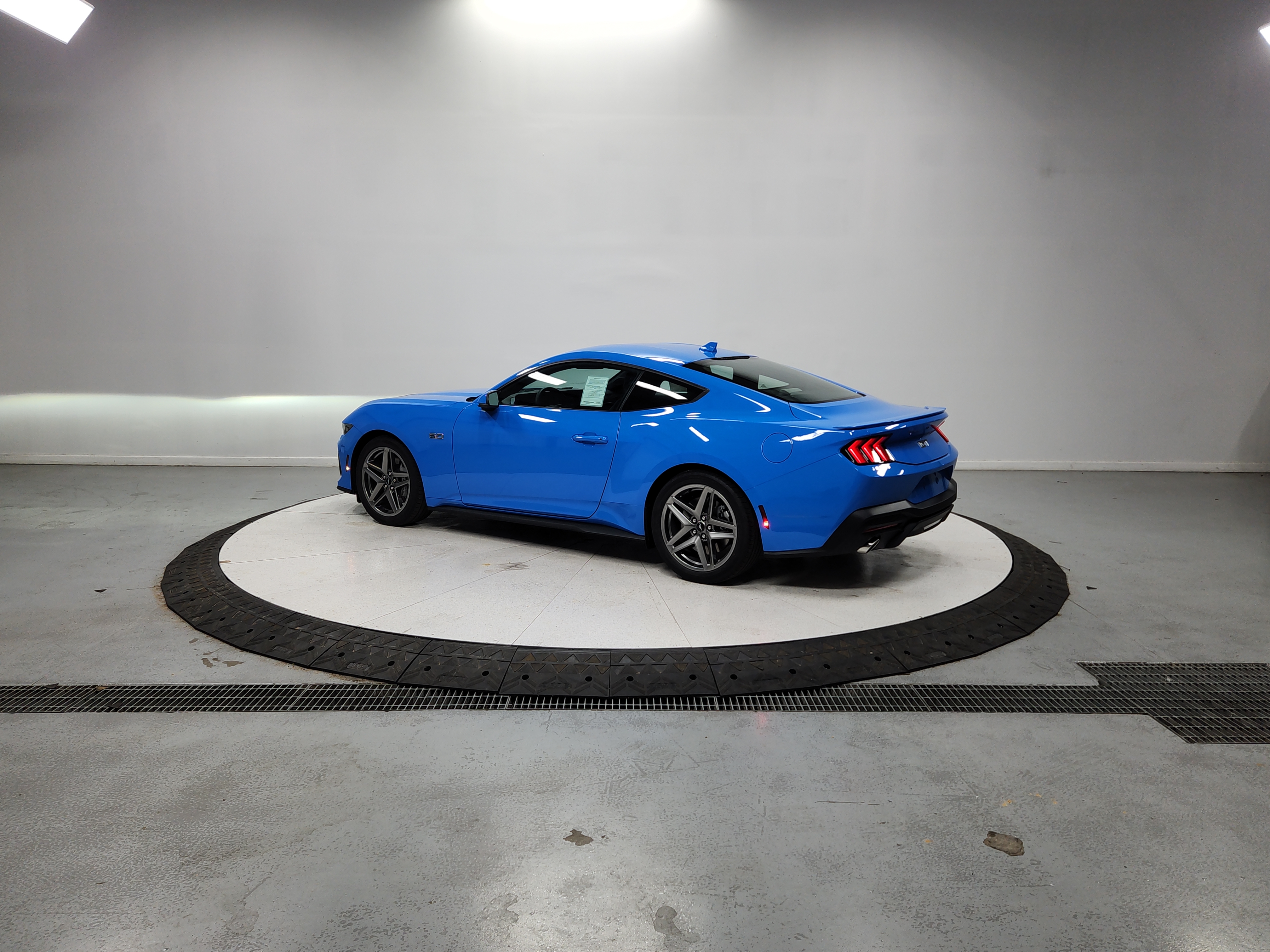 1FA6P8CF1S5411617-2025-Ford-